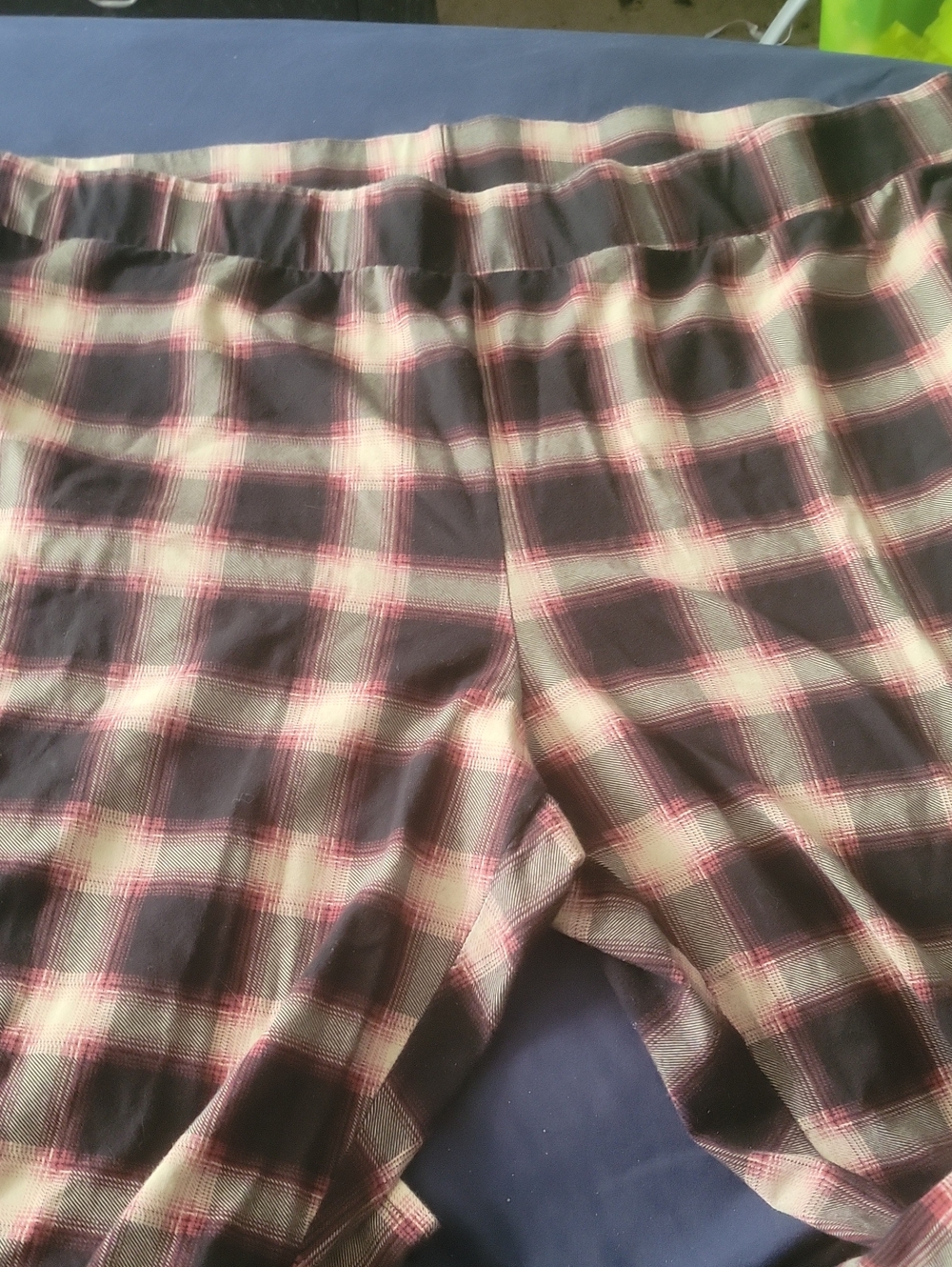 torrid Plaid Legging Size 5x=28